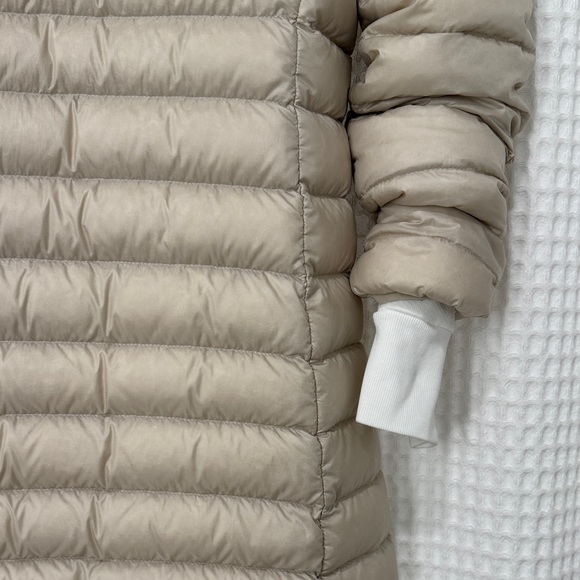 Aritzia | Tna Botanie Long Puffer Jacket
Size: XS Condition: excellent - Picture 5 of 9